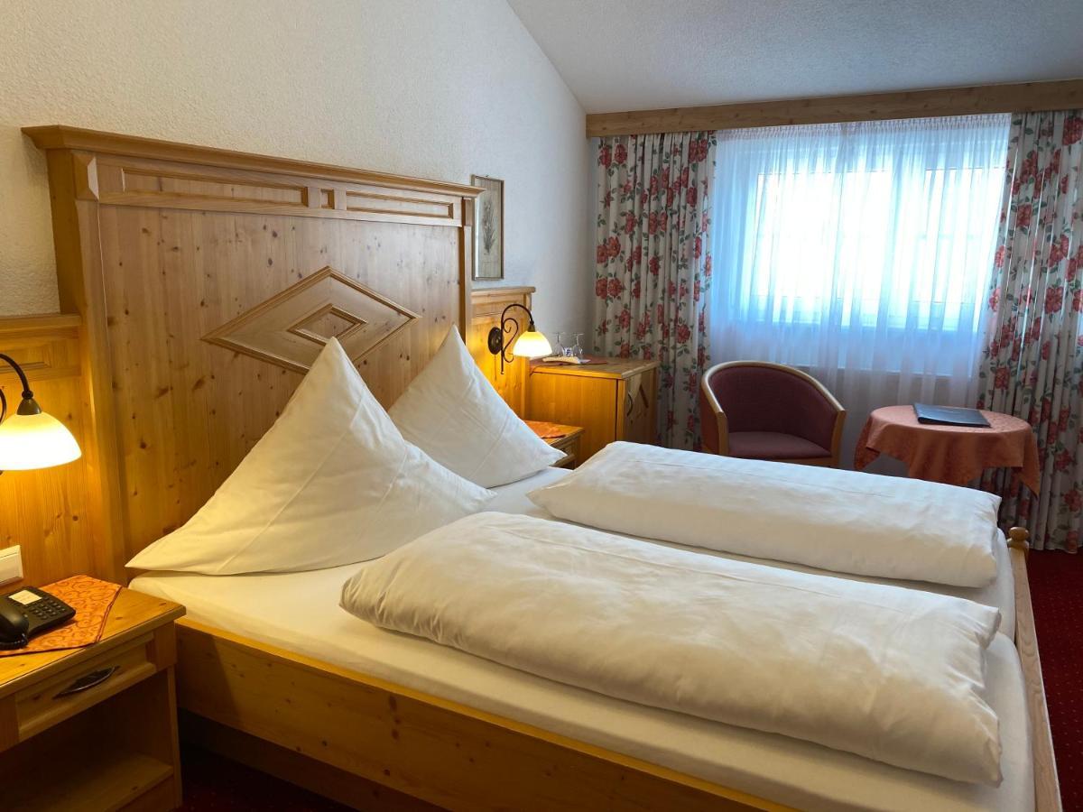 Seehotel Schaepfle ユーバーリンゲン エクステリア 写真