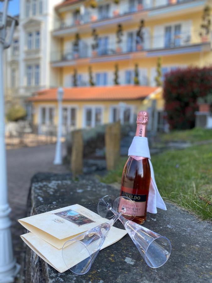 Seehotel Schaepfle ユーバーリンゲン エクステリア 写真