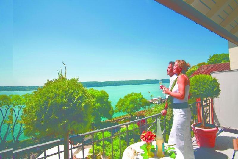 Seehotel Schaepfle ユーバーリンゲン エクステリア 写真