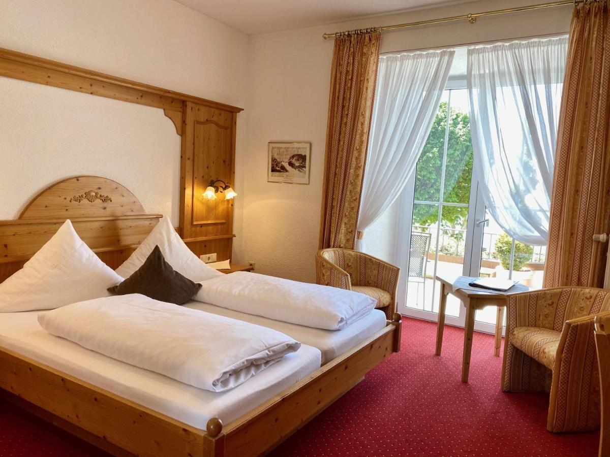 Seehotel Schaepfle ユーバーリンゲン エクステリア 写真