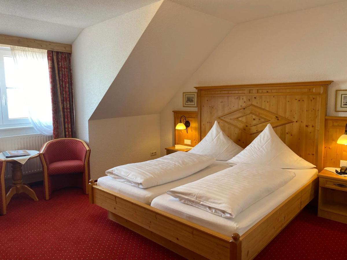 Seehotel Schaepfle ユーバーリンゲン エクステリア 写真