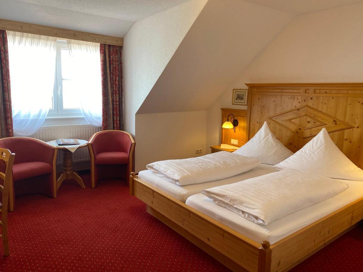 Seehotel Schaepfle ユーバーリンゲン エクステリア 写真