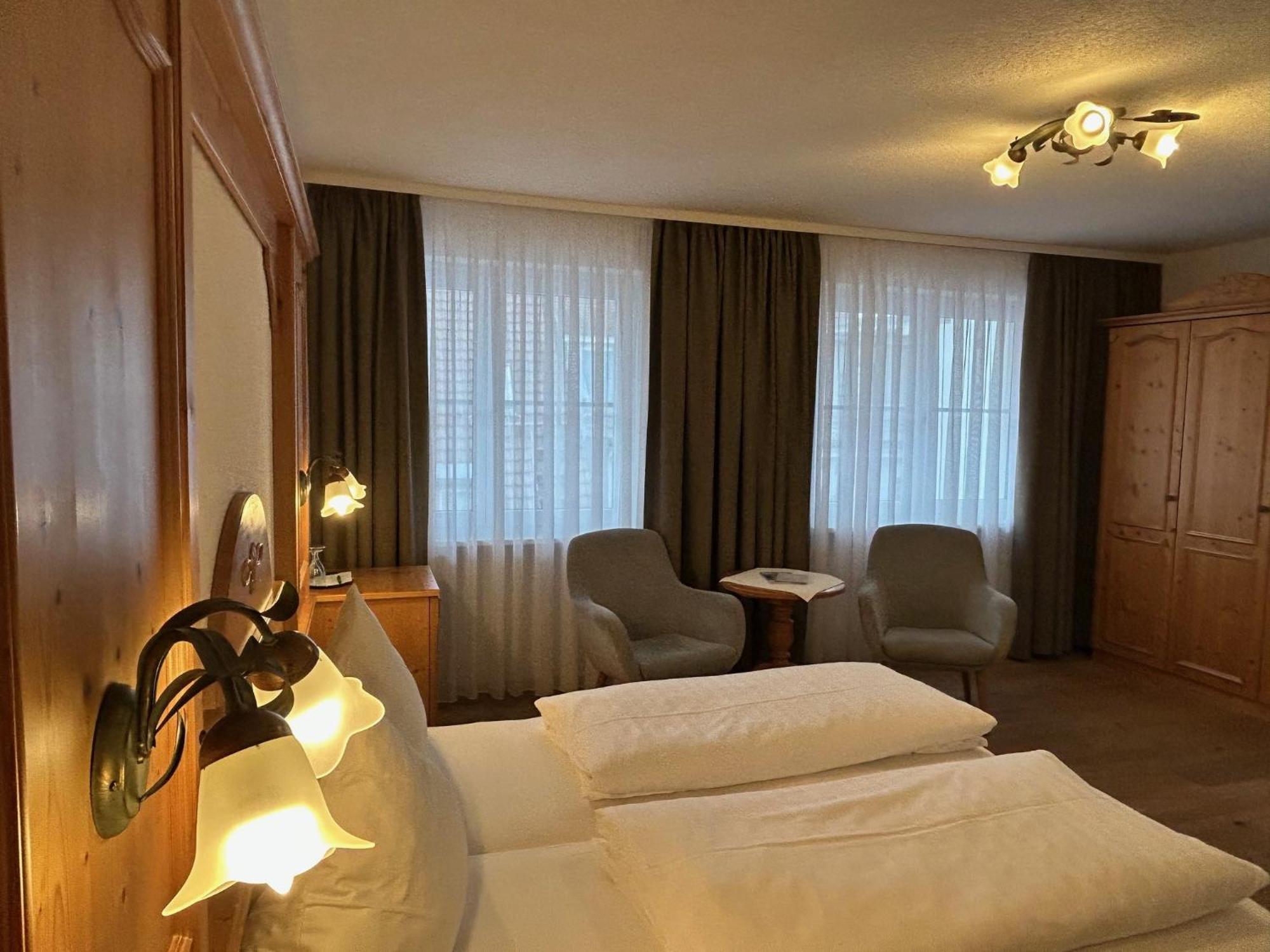 Seehotel Schaepfle ユーバーリンゲン エクステリア 写真