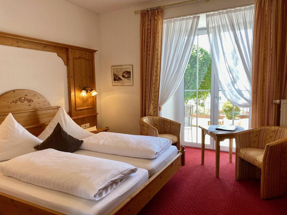 Seehotel Schaepfle ユーバーリンゲン エクステリア 写真